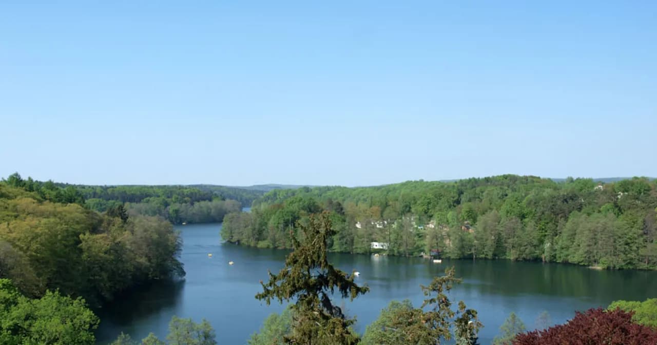 Kompletna mapa jezior pojezierza lubuskiego: planowanie wakacji nad wodą