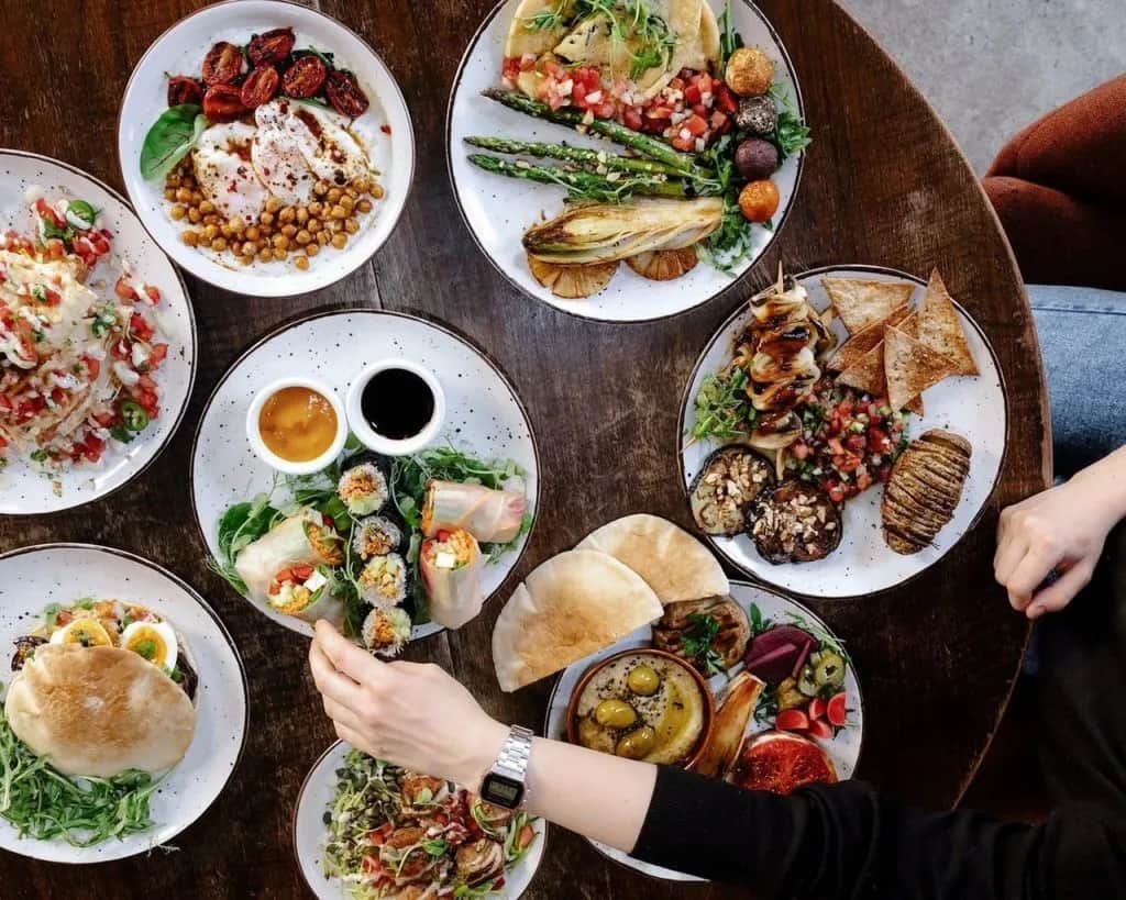 Najlepsze wege restauracje w Łodzi - kompletna lista wegetariańskich lokali