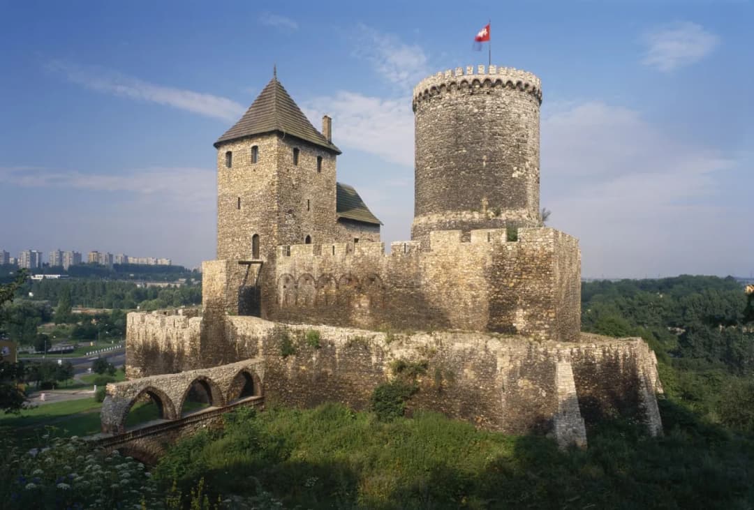 Najlepsze zamki na Śląsku do zwiedzania – historia, atrakcje i praktyczne porady