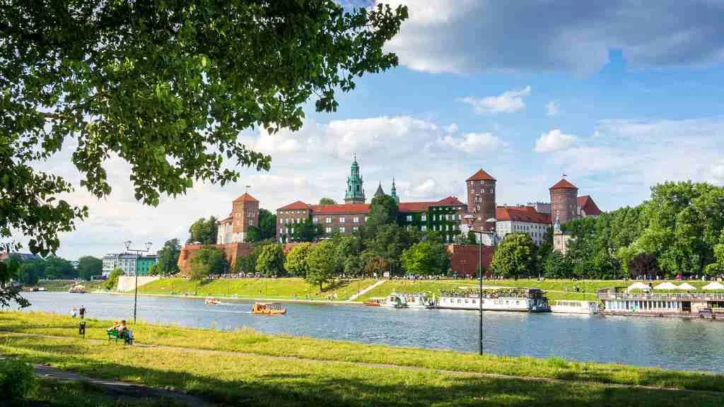 Wycieczki Okolice Krakowa: 10 Ciekawych Miejsc Niedaleko