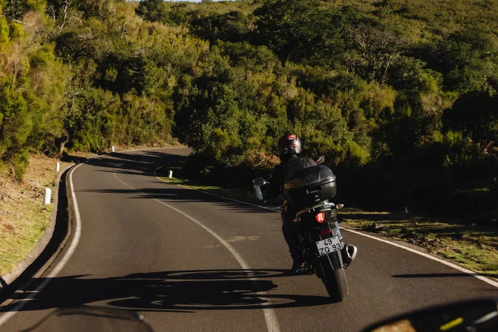 Najlepsze trasy motocyklowe Dolny Śląsk: atrakcje, trudności i praktyczne porady